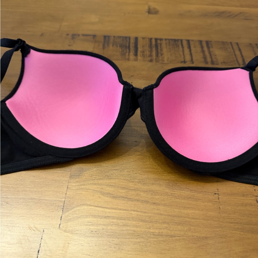 PINK Victoria's Secret Black Bra - Picture 3 of 5